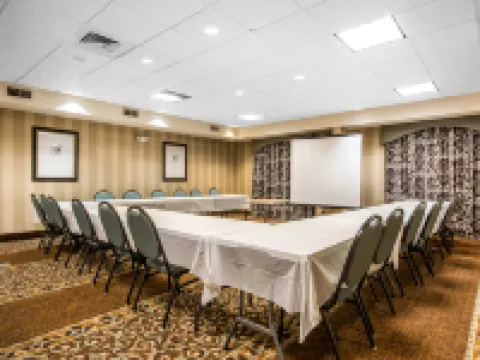 Comfort Suites Pelham Hoover I-65 Hotels in Pelham