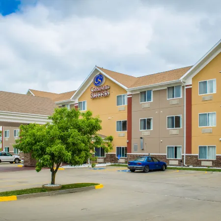 Quality Suites St. Joseph