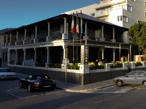 Hotel on the Promenade