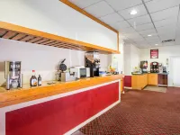 Perry Inn & Suites National Fairground I 75 ペリーのホテル