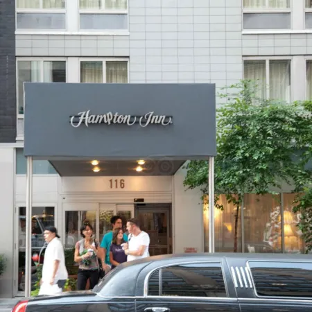 Hampton Inn Manhattan-Madison Square Garden Area Отели рядом с достопримечательностью «Парк «Хай-Лайн»»
