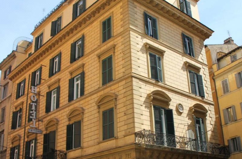 Hotel Tritone