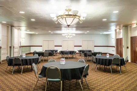 Quality Inn Tyler - Lindale Отели в г. Чандлер