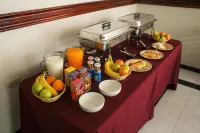 Fiesta Versalles - พร้อมอาหารเช้า