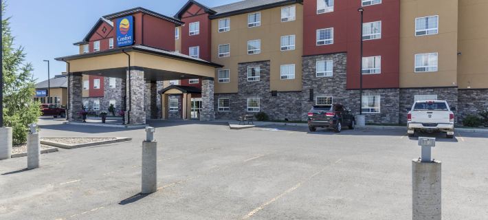 Comfort Inn & Suites Hotels in Red Deer