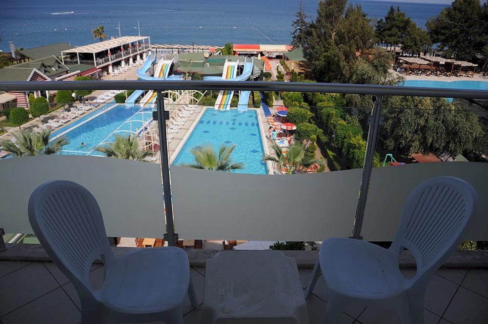 Lims Bona Dea Beach Hotel