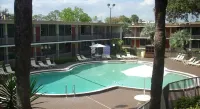 Ramada by Wyndham Kissimmee Gateway - Dành cho gia đình