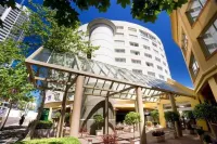 Holiday Inn Sydney Potts Point