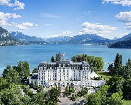 インペリアル パレス アヌシーのホテル