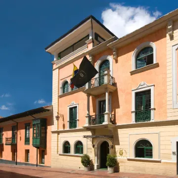 Hotel de La Opera Hotéis próximos à(ao) Biblioteca Luis Ángel Arango