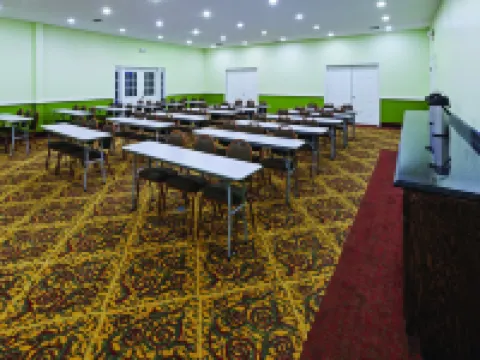 La Quinta Inn & Suites by Wyndham Raymondville Hotels in Willacy County