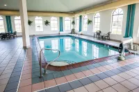 Days Inn & Suites by Wyndham Merrillville Hotels in Merrillville