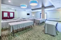 La Quinta Inn & Suites by Wyndham Oklahoma City -Yukon Hotels in Yukon