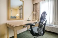 La Quinta Inn & Suites by Wyndham South Holland