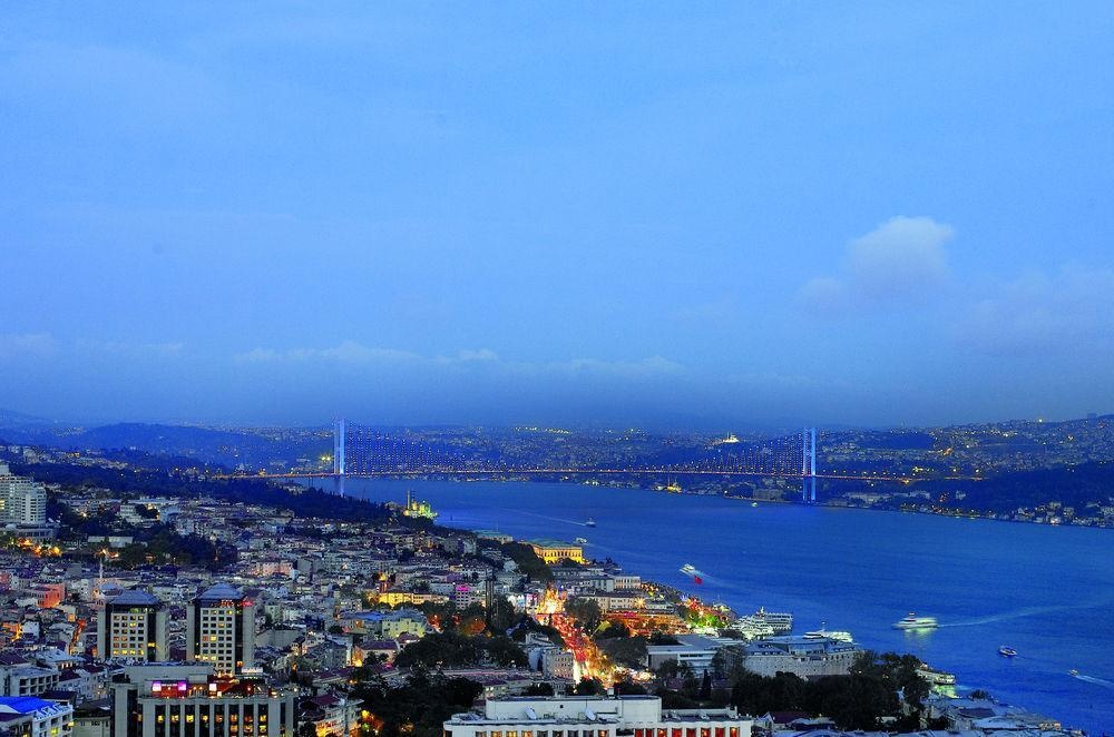 The Ritz-Carlton, Istanbul (The Ritz-Carlton, Istanbul at The Bosphorus)