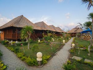 Laguna Reef Huts