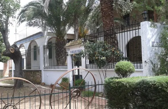 瓦雷哈拉鄉村民宿