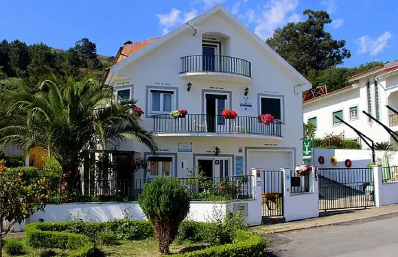 特拉米斯塔家庭式酒店