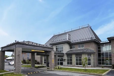 Hôtel Cofortel Отели в г. Л'Ансьен-Лорет