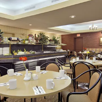 Ramada Plaza by Wyndham Calgary Downtown