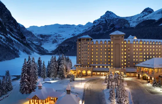 露易絲湖費爾蒙城堡酒店