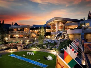 Everline Resort and Spa, Lake Tahoe