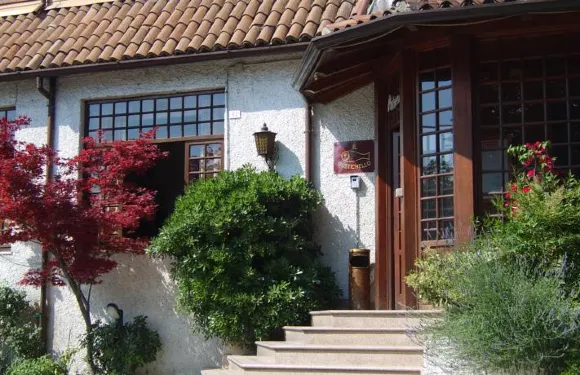 魯斯提契洛酒店