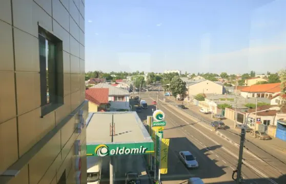 東方布勒伊拉酒店