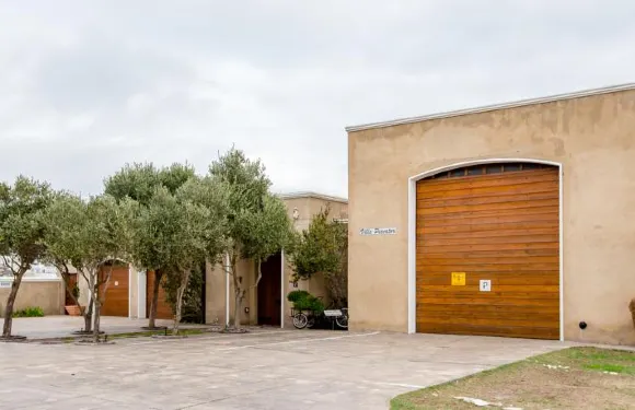 佩斯卡託利旅館