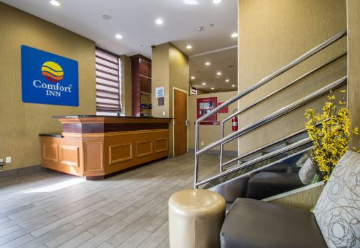 Red Lion Inn & Suites Brooklyn Over view