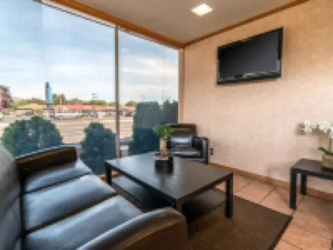 Holiday Lodge Yakima Hotels in Yakima