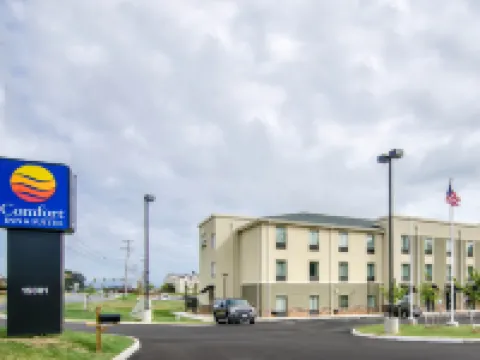 コンフォート イン & スイーツ リンチバーグ エアポート - ユニバーシティ エリア リンチバーグのホテル