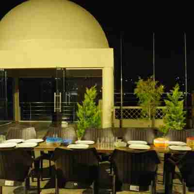 OYO 10112 Hotel Imarat Dining/Meeting Rooms