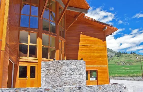 裏貝康瓦勒塞尼雷奧酒店