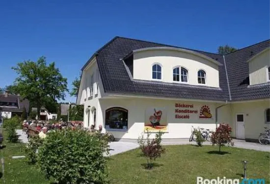 斯坦伯格普雷羅酒店