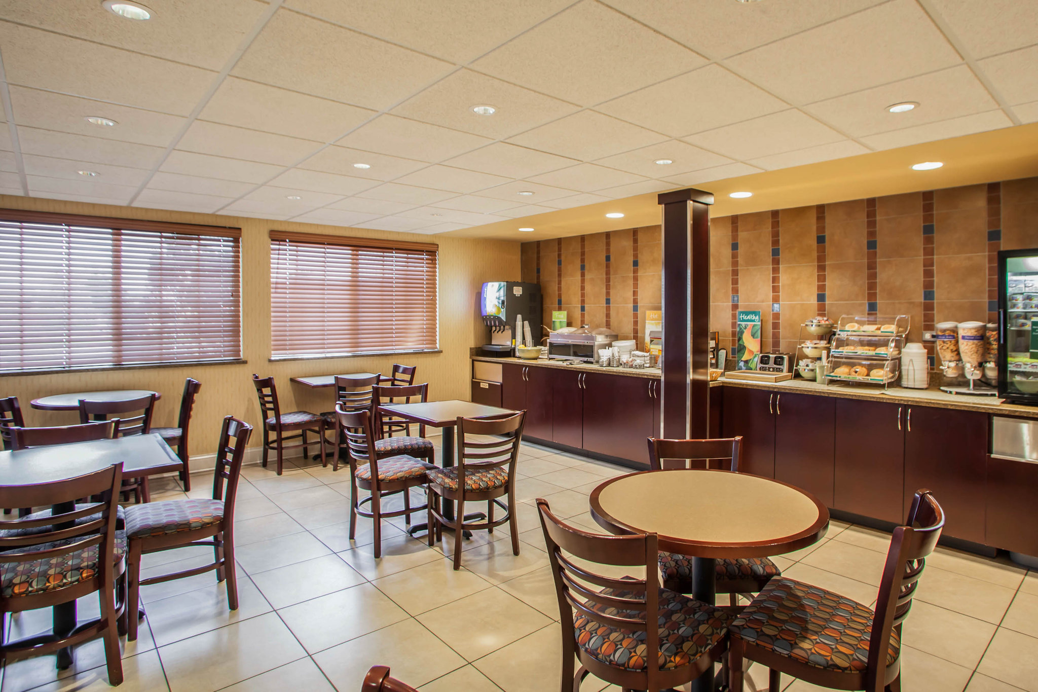 Quality Inn and Suites St Charles - West Chicago