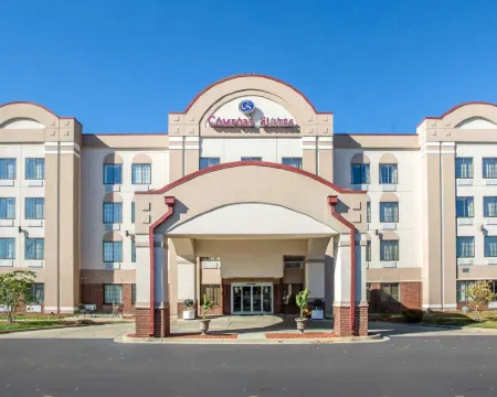 Comfort Suites Hotels in Springfield