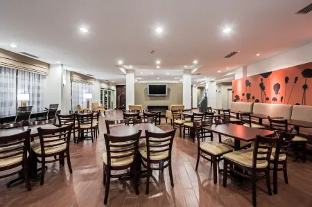 Sleep Inn & Suites Elk City