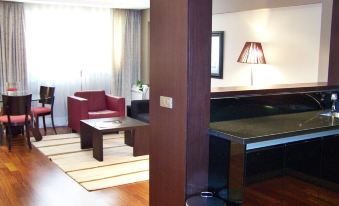 Washington Parquesol Suites & Hotel