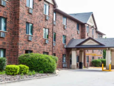 Quality Inn & Suites Ankeny-Des Moines Hotels in Ankeny