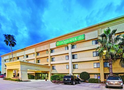 La Quinta Inn & Suites by Wyndham Houston Baytown East