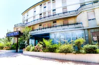 Hotel Cristallo Các khách sạn ở Imola