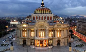 2. Hotel Ca..