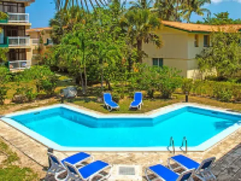 ビー ライブ エクスペリエンス トゥシュパン バラデロのホテル