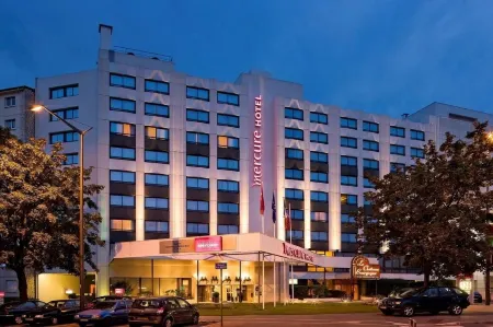 Hôtel Mercure Dijon Centre Clemenceau Отели рядом с достопримечательностью «Площадь Либерасьон»