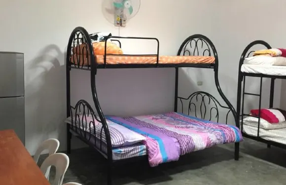 艾卡特瑞尼斯旅舍