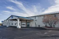 OYO Hotel Shelby MT Hwy 2 & I-15 Hotels near Shelby Airport