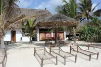 Uroa Bay Beach Resort - Pet friendly