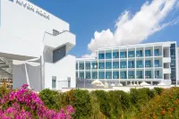 River Rock Hotel