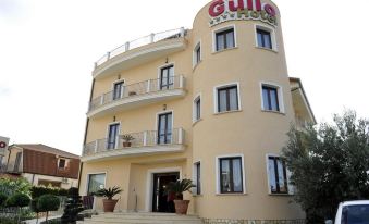 Gullo Hotel